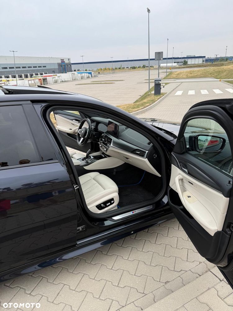 BMW Seria 5 520i M Sport Edition - 19