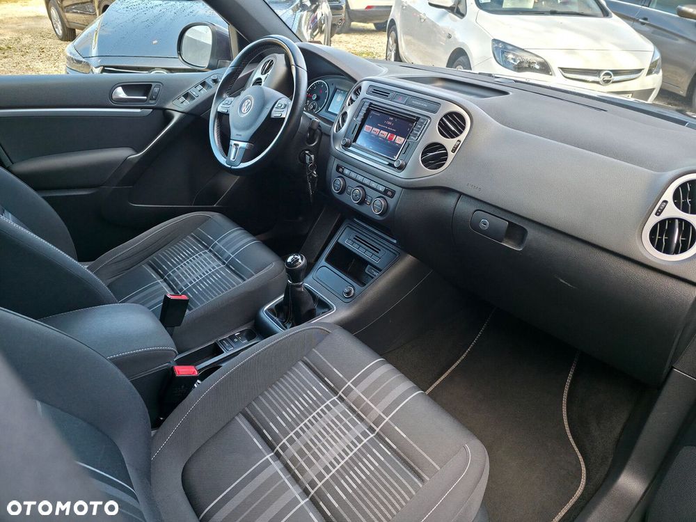 Volkswagen Tiguan - 11