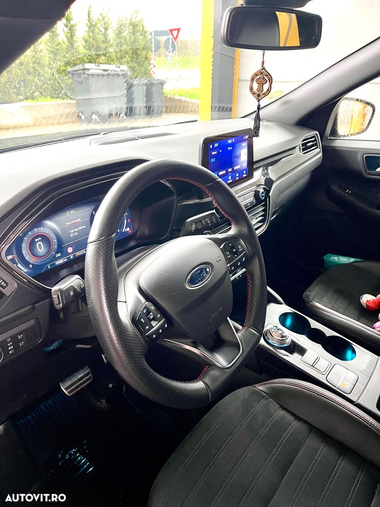 Ford Kuga 1.5 TDCi 2x4 Aut. ST-Line - 6