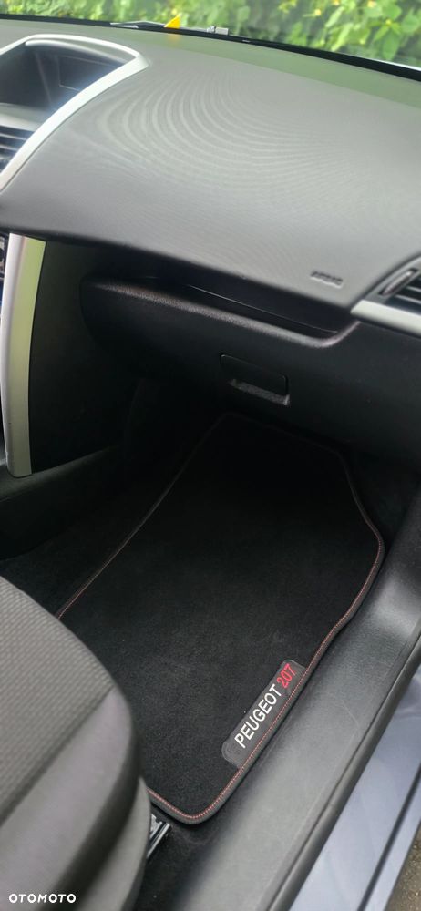 Peugeot 207 75 Urban Move - 10