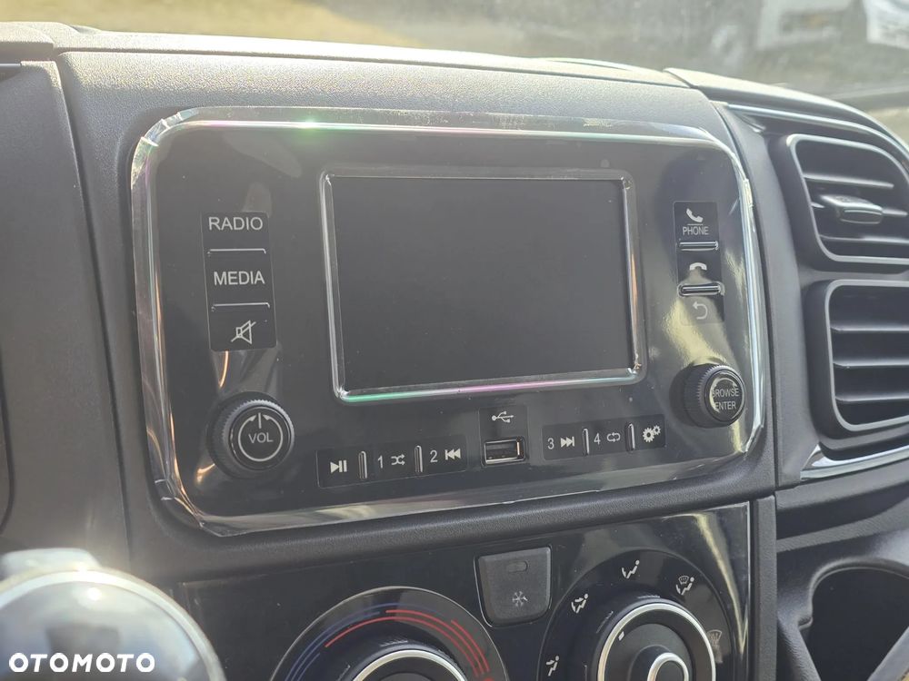 Fiat Ducato L2H2 2.2 140KM 3,3 t - 17