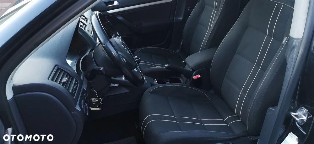 Volkswagen Jetta - 6