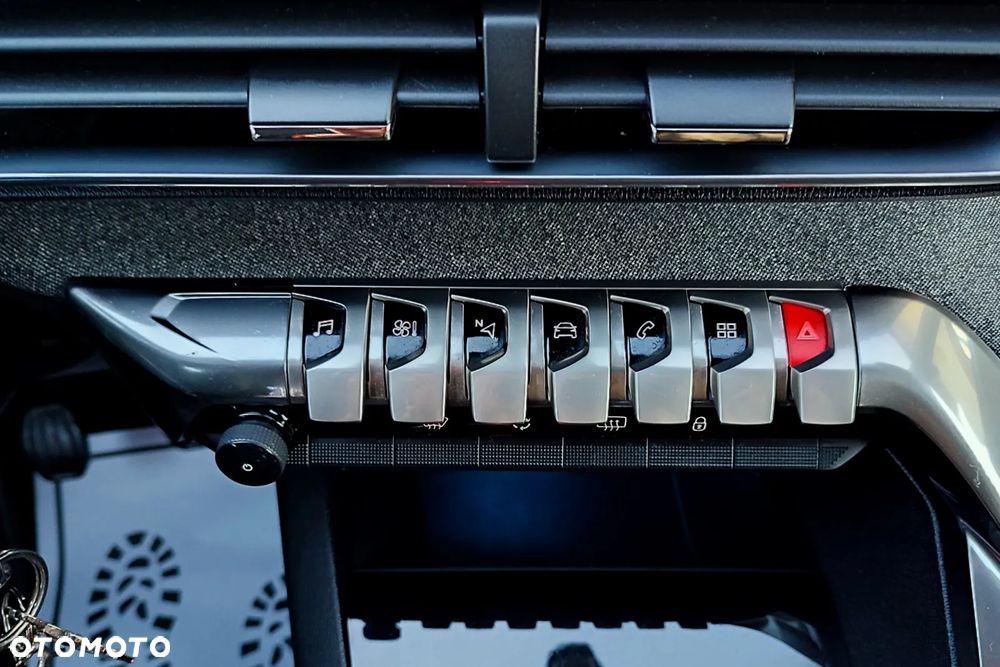 Peugeot 3008 HDi 115 Allure - 16