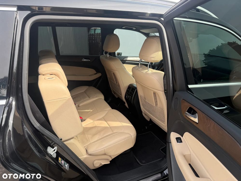 Mercedes-Benz GLS 350 d 4-Matic - 15