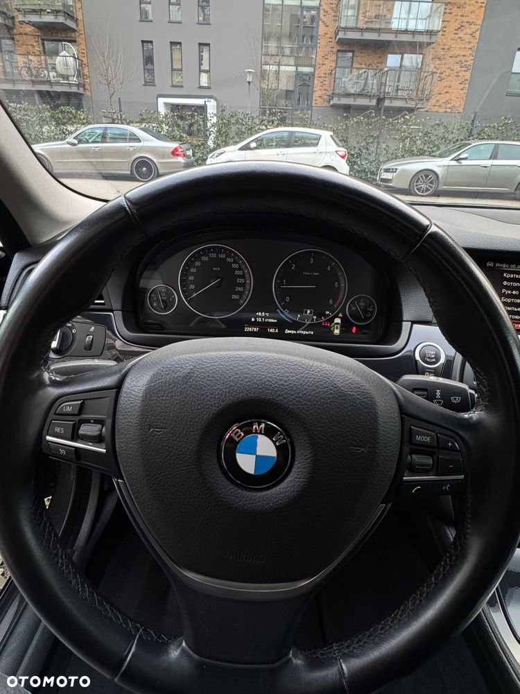 BMW Seria 5 520d Luxury Line - 14