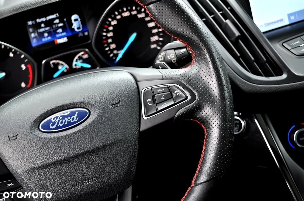 Ford Kuga 2.0 TDCi AWD ST-Line - 38