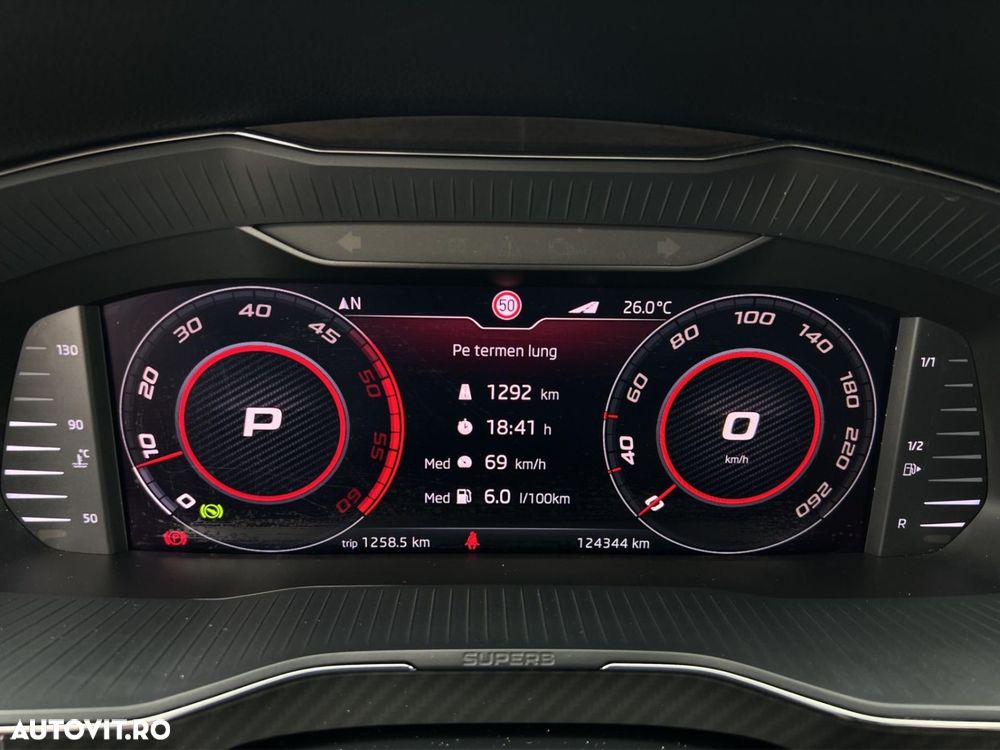 Skoda Superb 2.0 TDI DSG Sportline - 8