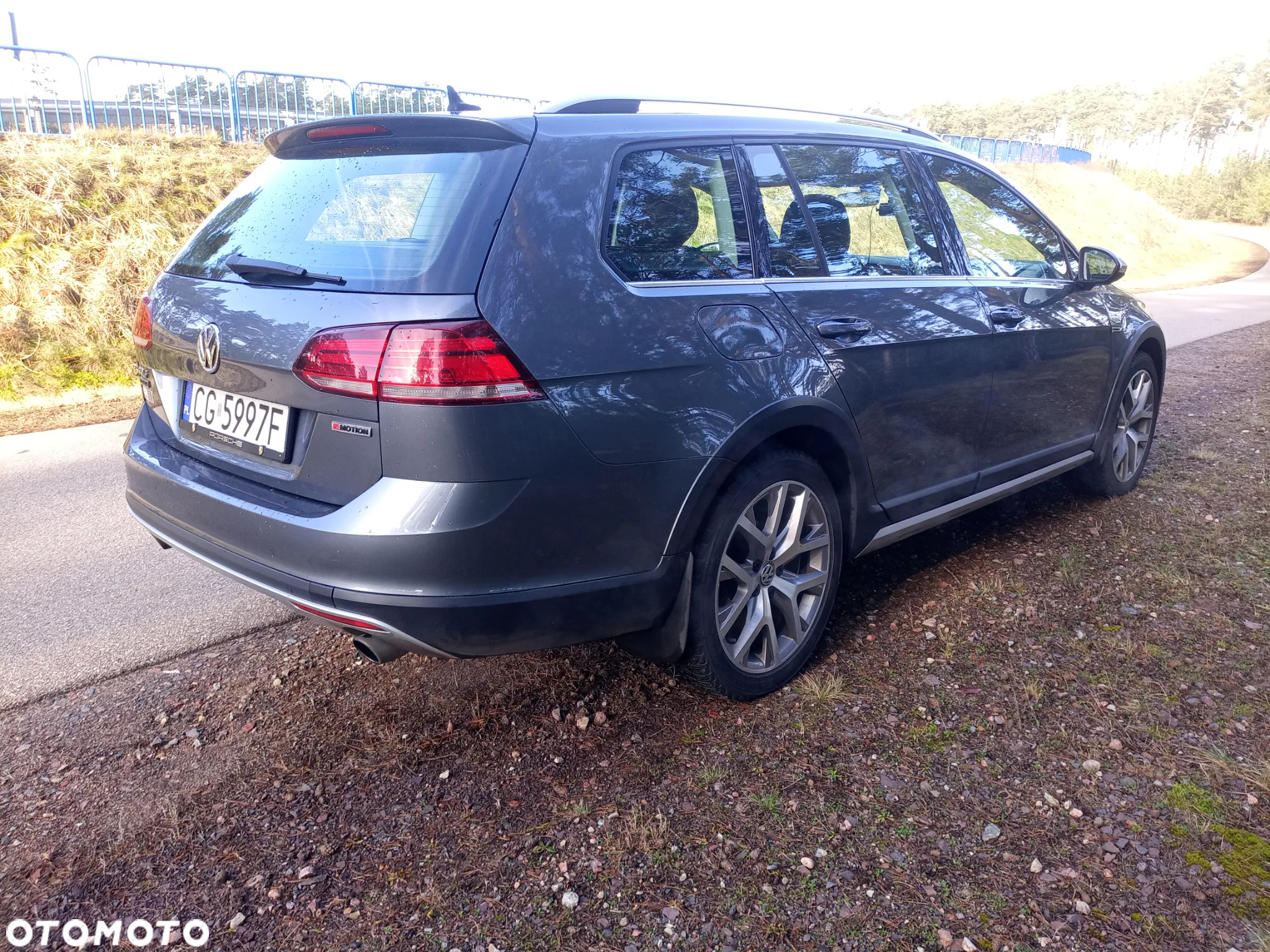 Volkswagen Golf - 3