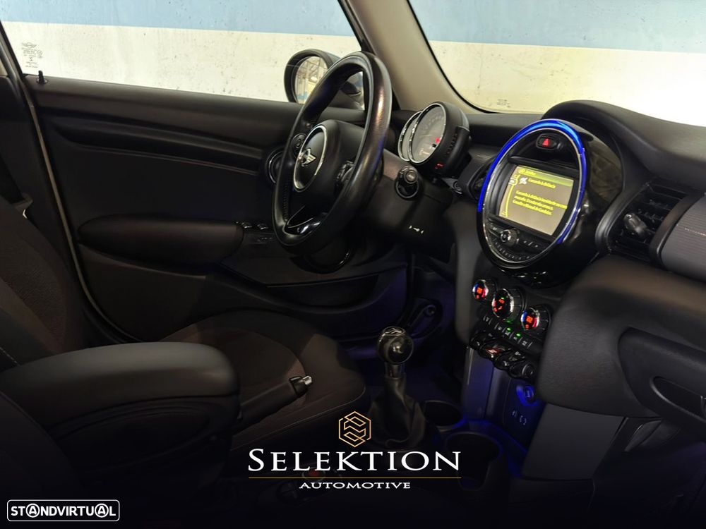 MINI 5 Portas Cooper D - 8