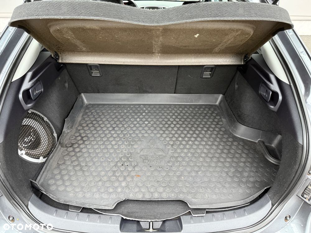 Mitsubishi Lancer - 26