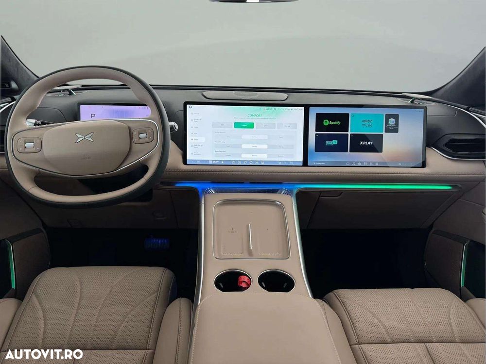 Xpeng G9 93.1 kWh AWD Performance - 17