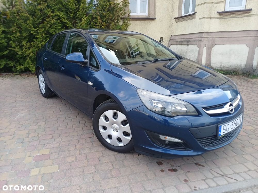 Opel Astra 1.6 Enjoy - 1