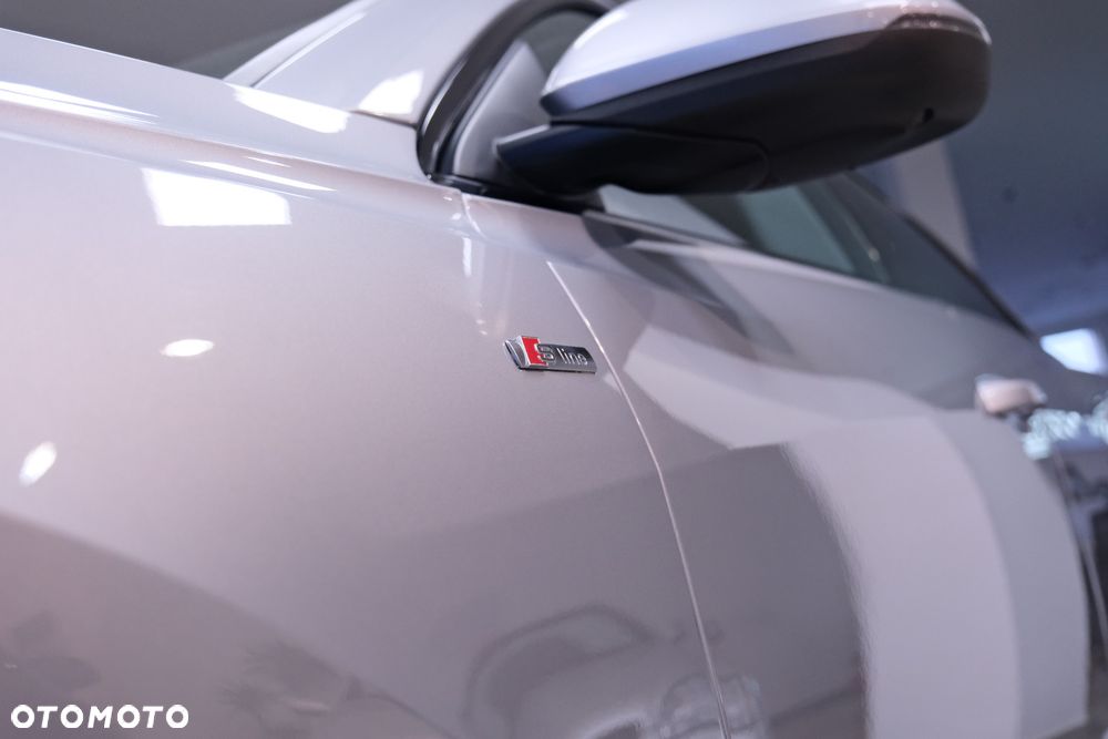 Audi Q8 55 TFSI quattro tiptronic - 18