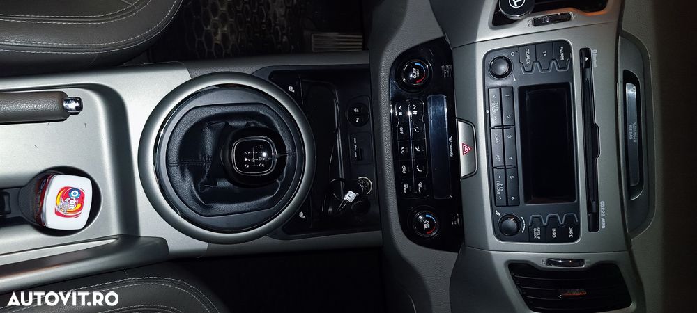 Kia Sportage 1.7 DSL MT 4x2 STYLE - 14