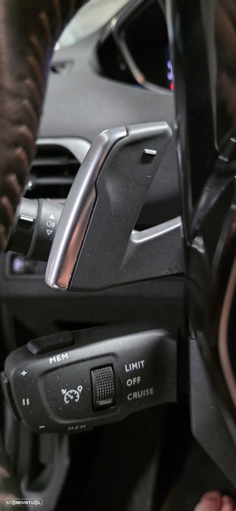 Peugeot 5008 1.2 PureTech GT EAT8 - 12