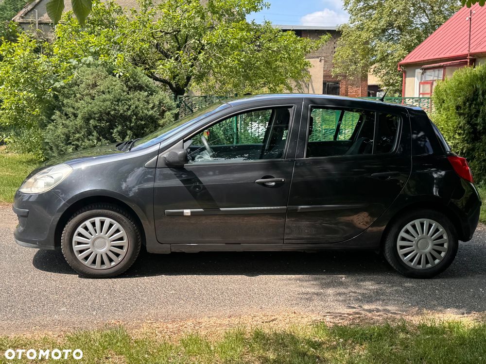 Renault Clio 1.2 16V Expression - 8