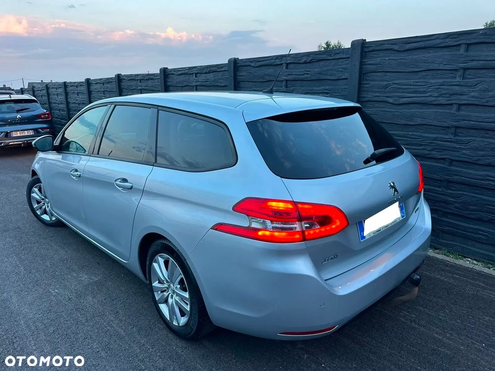 Peugeot 308 BlueHDi 120 Stop & Start Allure - 32