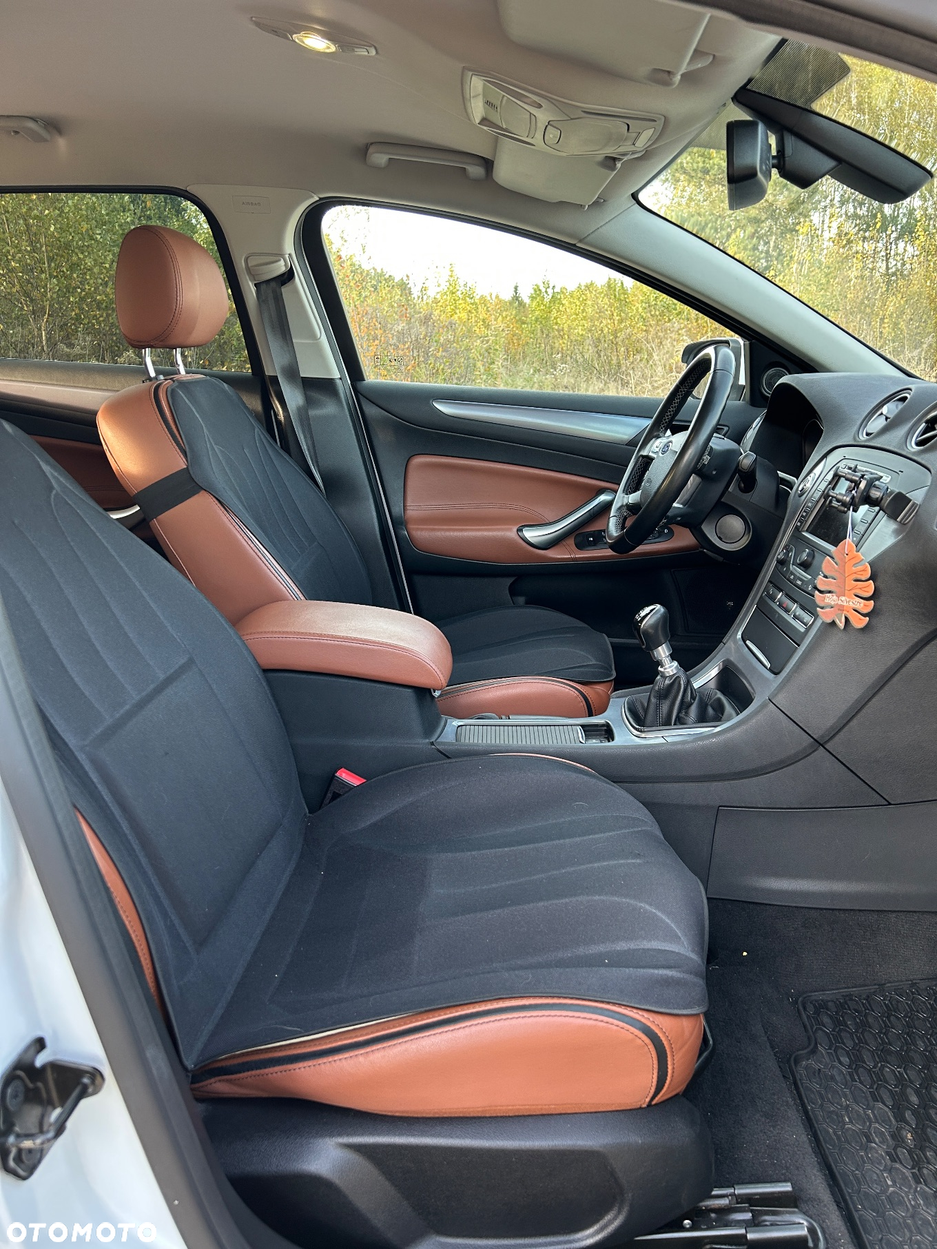 Ford Mondeo - 17
