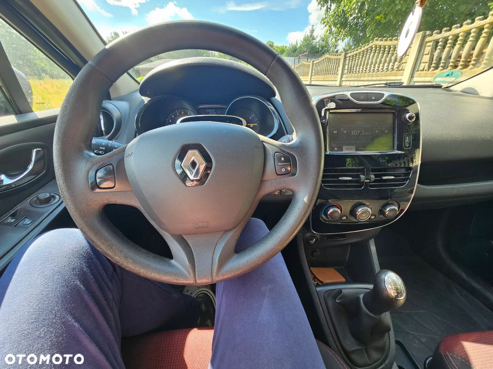Renault Clio - 9