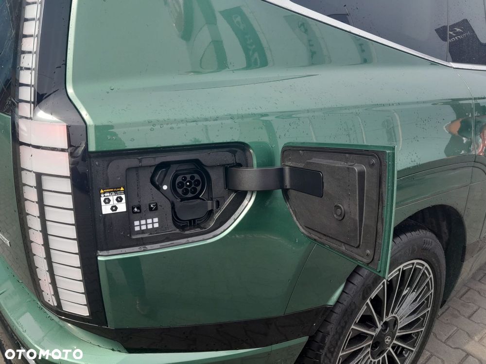 Hyundai IONIQ 9 110kWh Calligraphy AWD - 13