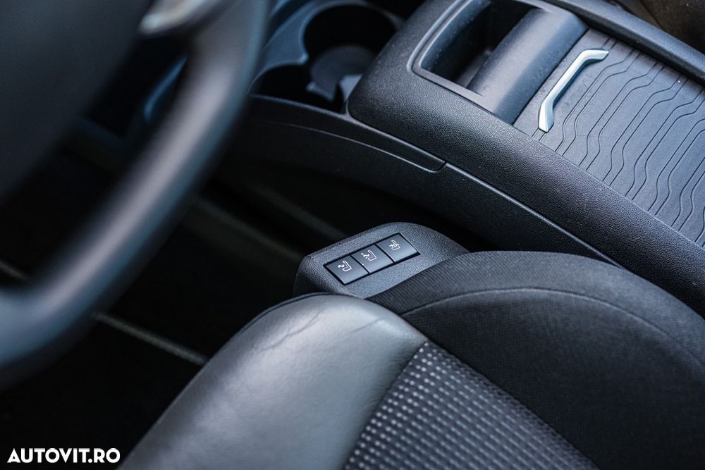 Citroën C4 Space Tourer PureTech 130 Stop&Start EAT8 SHINE - 13