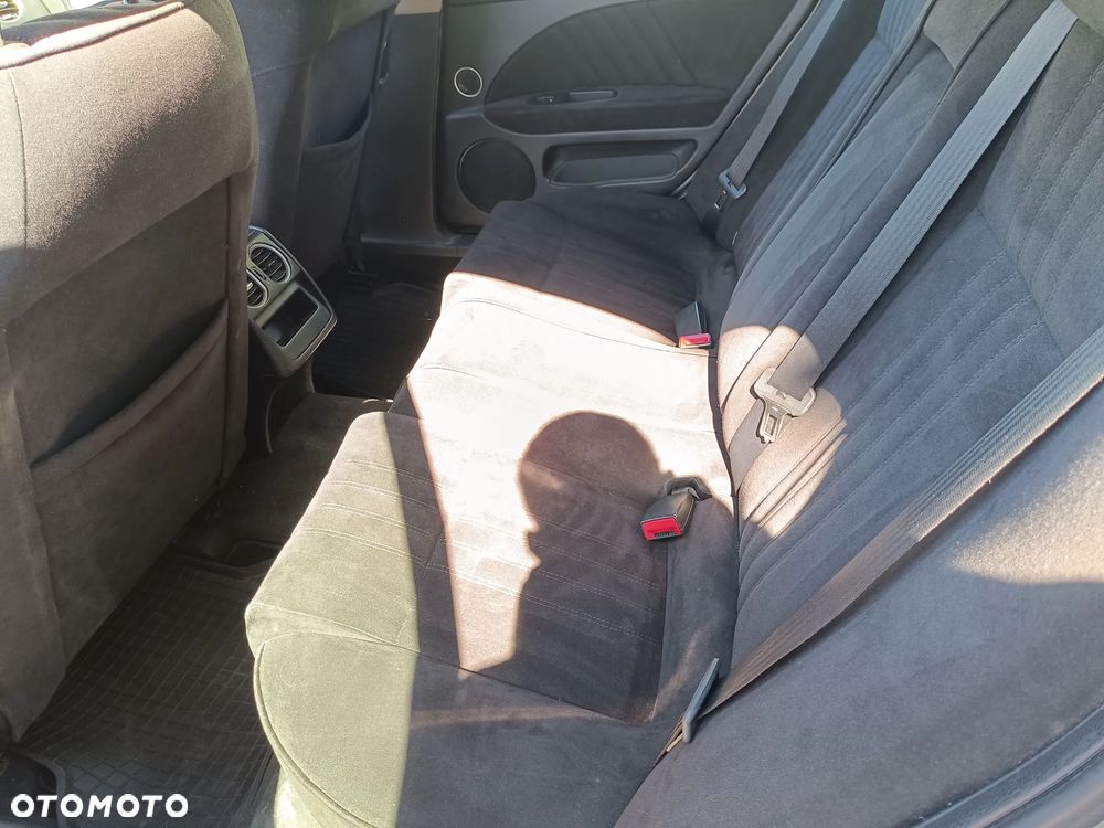Alfa Romeo 159 1.9JTDM ti - 11