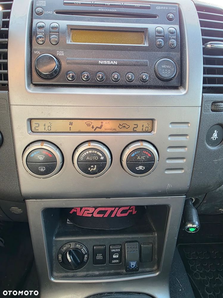 Nissan Pathfinder 2.5 DCi Comfort / XE - 9