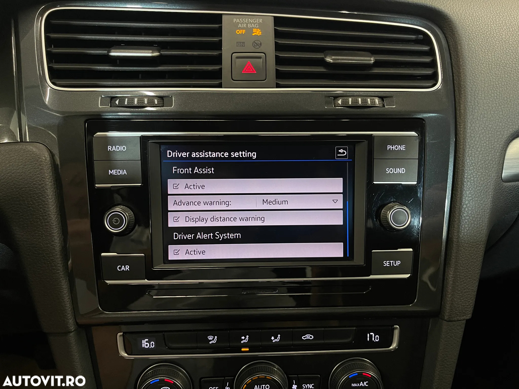 Volkswagen Golf 1.6 TDI Comfortline - 13