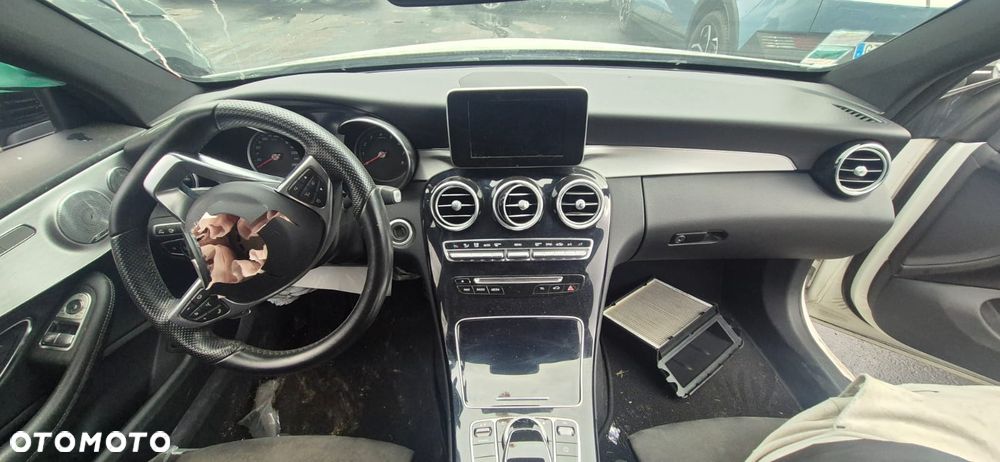 Mercedes-Benz Klasa C - 19
