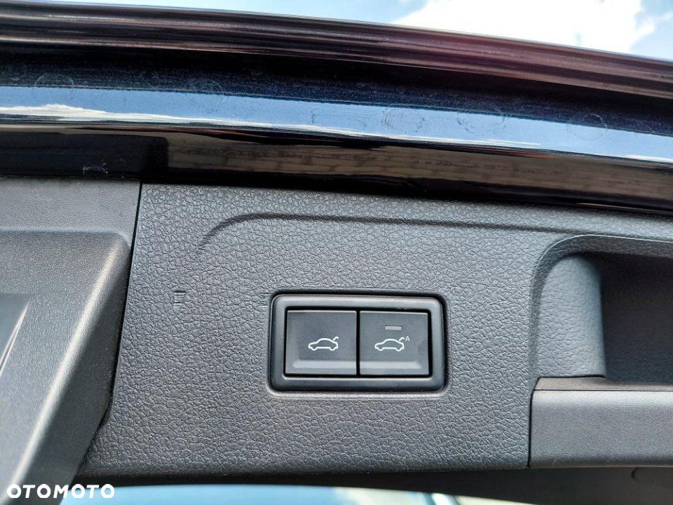 Volkswagen Passat - 33