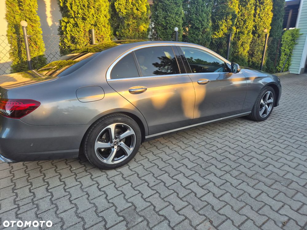 Mercedes-Benz Klasa E 200 4-Matic - 6