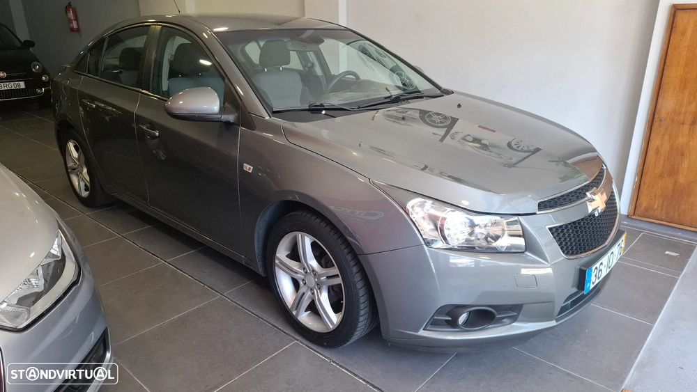 Chevrolet Cruze 1.6 LS - 1