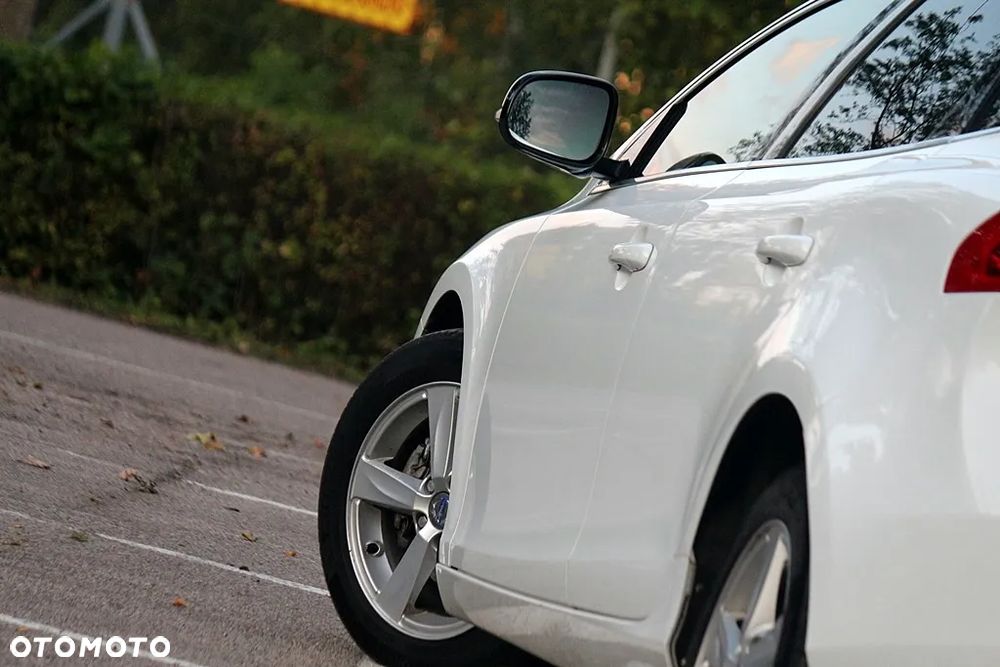 Volvo V40 D2 Momentum - 13