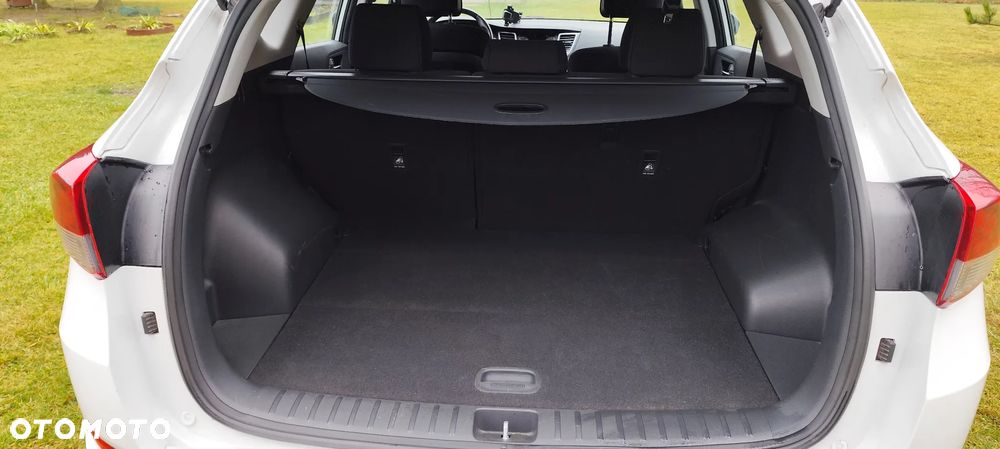 Hyundai Tucson 1.7 CRDI BlueDrive Classic 2WD - 19