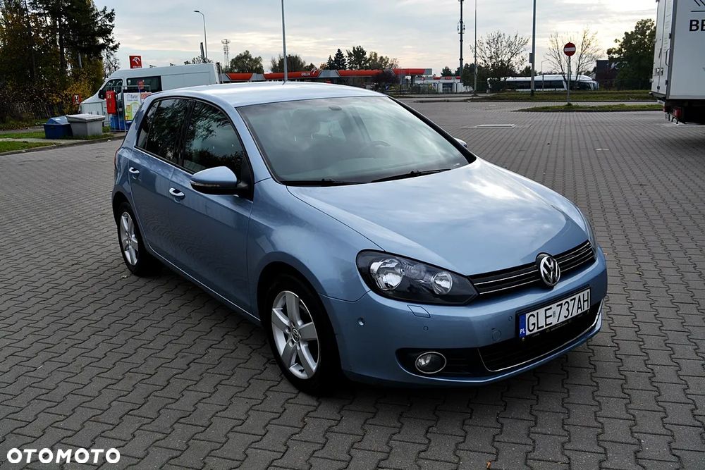 Volkswagen Golf 2010 photo 3