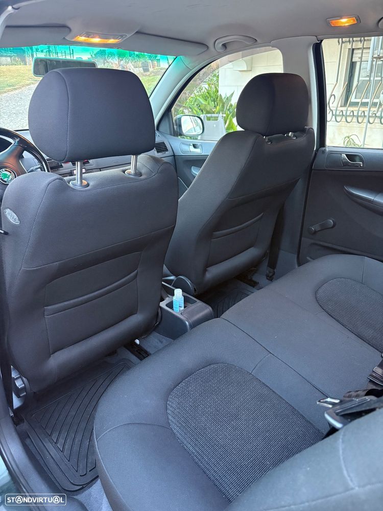 Skoda Fabia 1.9 TDi Elegance AR4 - 6