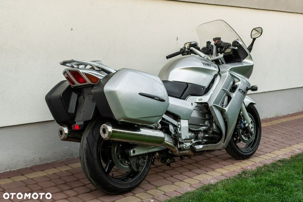 Yamaha FJR - 3