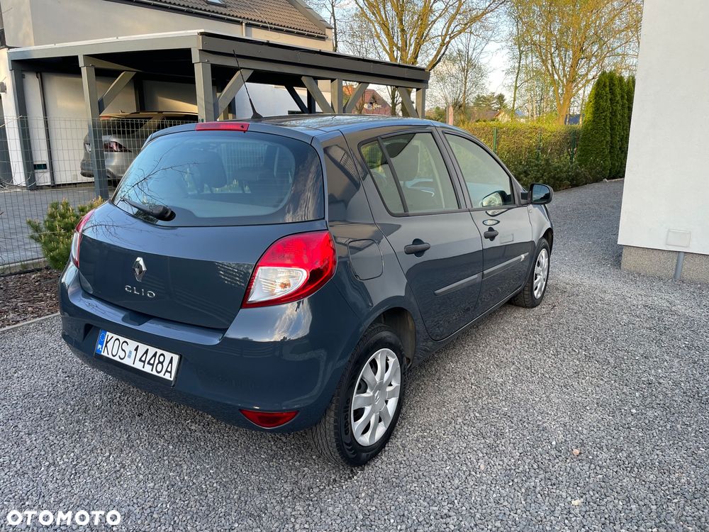 Renault Clio 1.2 16V Alize - 3