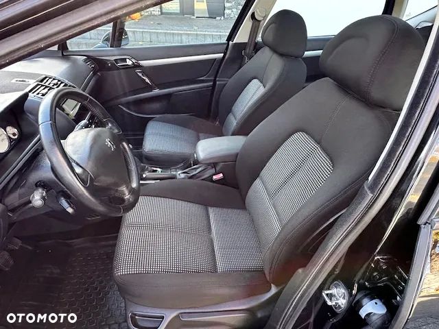 Peugeot 407 SW HDi 140 Business Line - 11