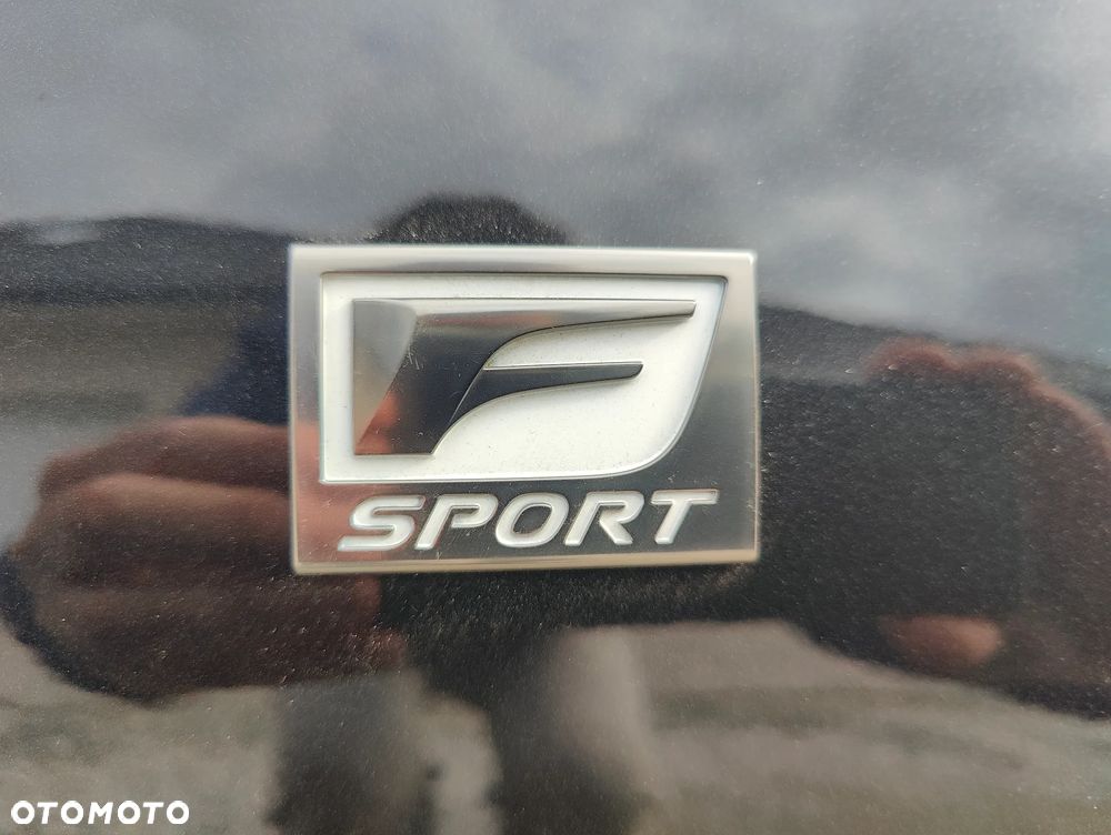 Lexus RC F Elegance - 22