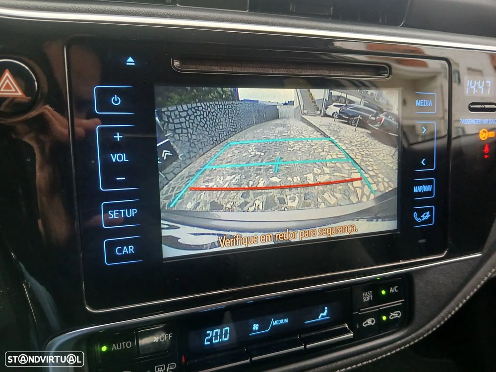 Toyota Auris Touring Sports 1.4 D-4D Exclusive+Navi - 29