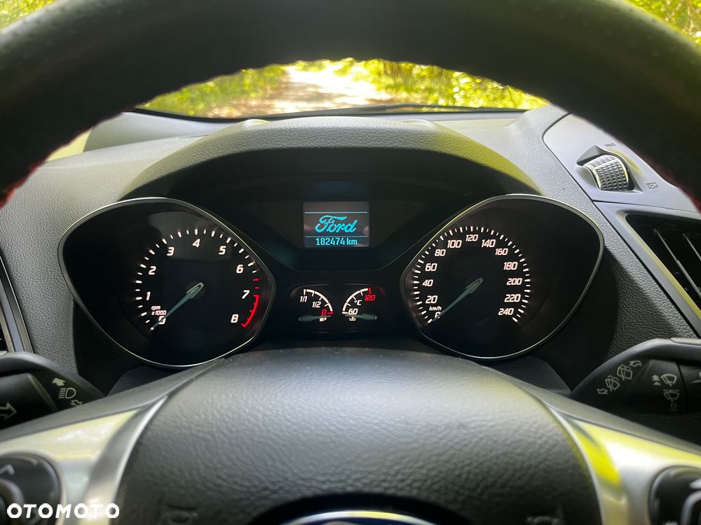 Ford Kuga 1.6 EcoBoost 2x4 Titanium - 13