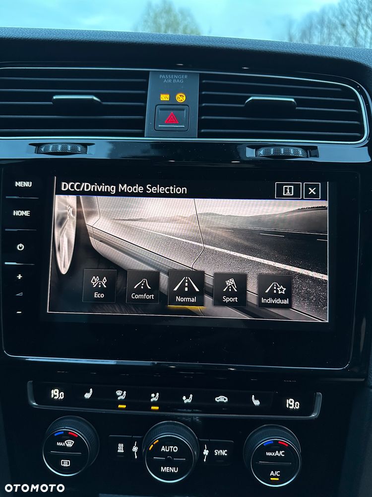 Volkswagen Golf GTD (BlueMotion Technology) DSG - 25