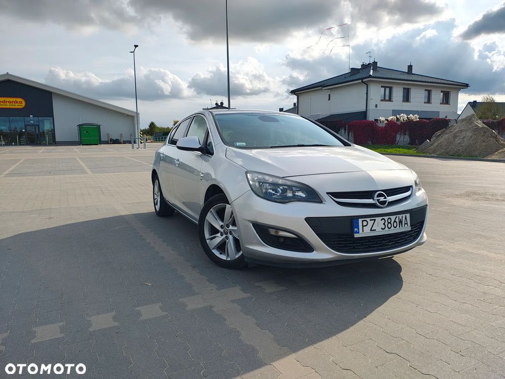 Opel Astra J