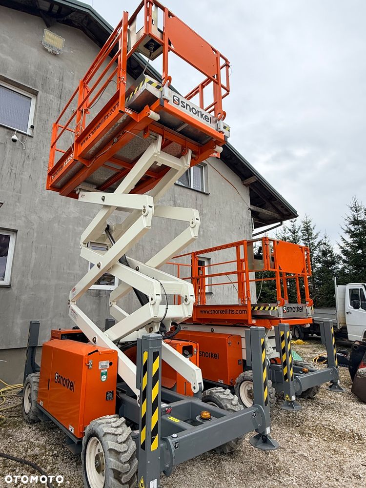 Snorkel S2255RT Podnośnik nożycowy Ruchome rusztowanie 4x4 Diesel 50 mth 420KG Platforma Genie Skyjack - 28