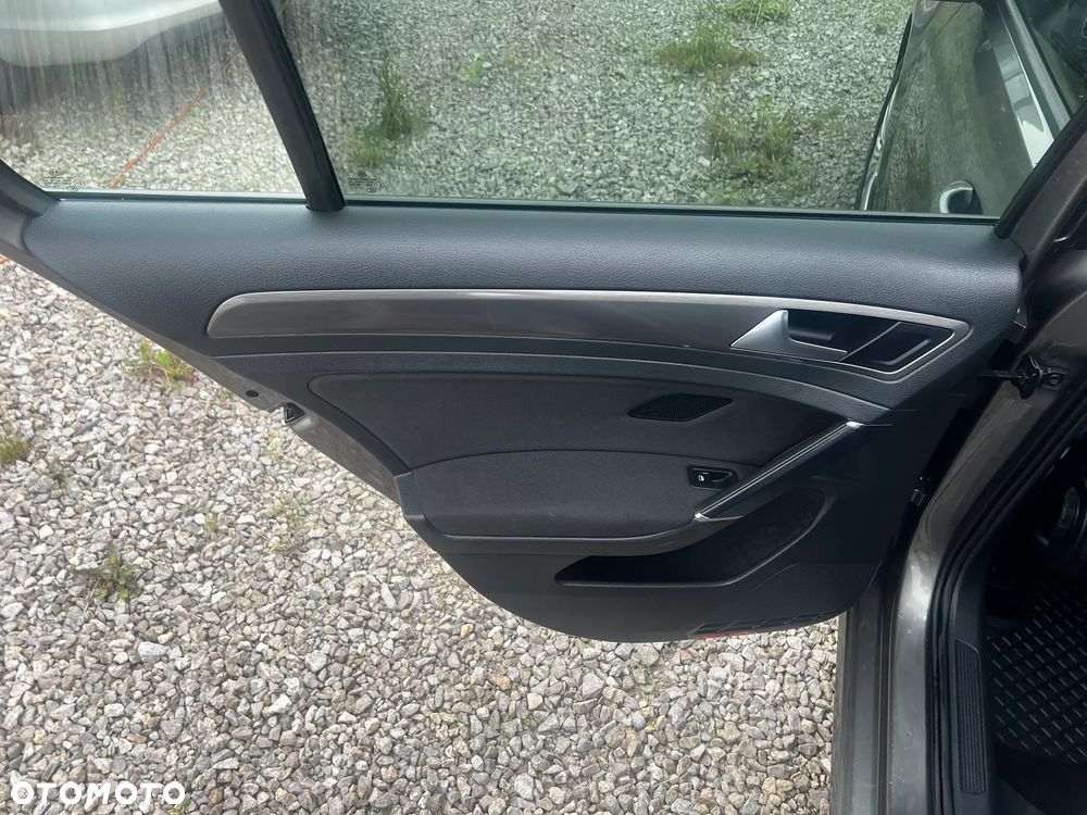 Volkswagen Golf 1.2 TSI BlueMotion Technology Comfortline - 24