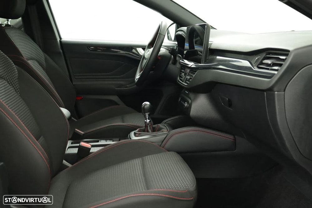 Ford Focus 1.0 EcoBoost MHEV ST-Line X - 20