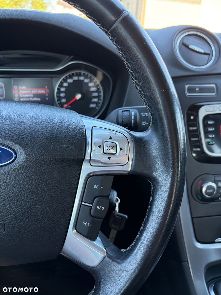 Ford Mondeo 1.6 Eco Boost Titanium - 21