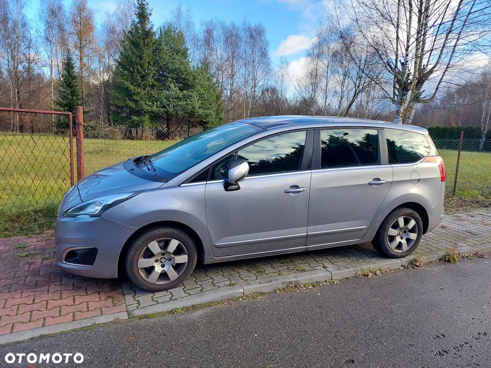 Peugeot 5008 1.6 THP Active 7os - 1