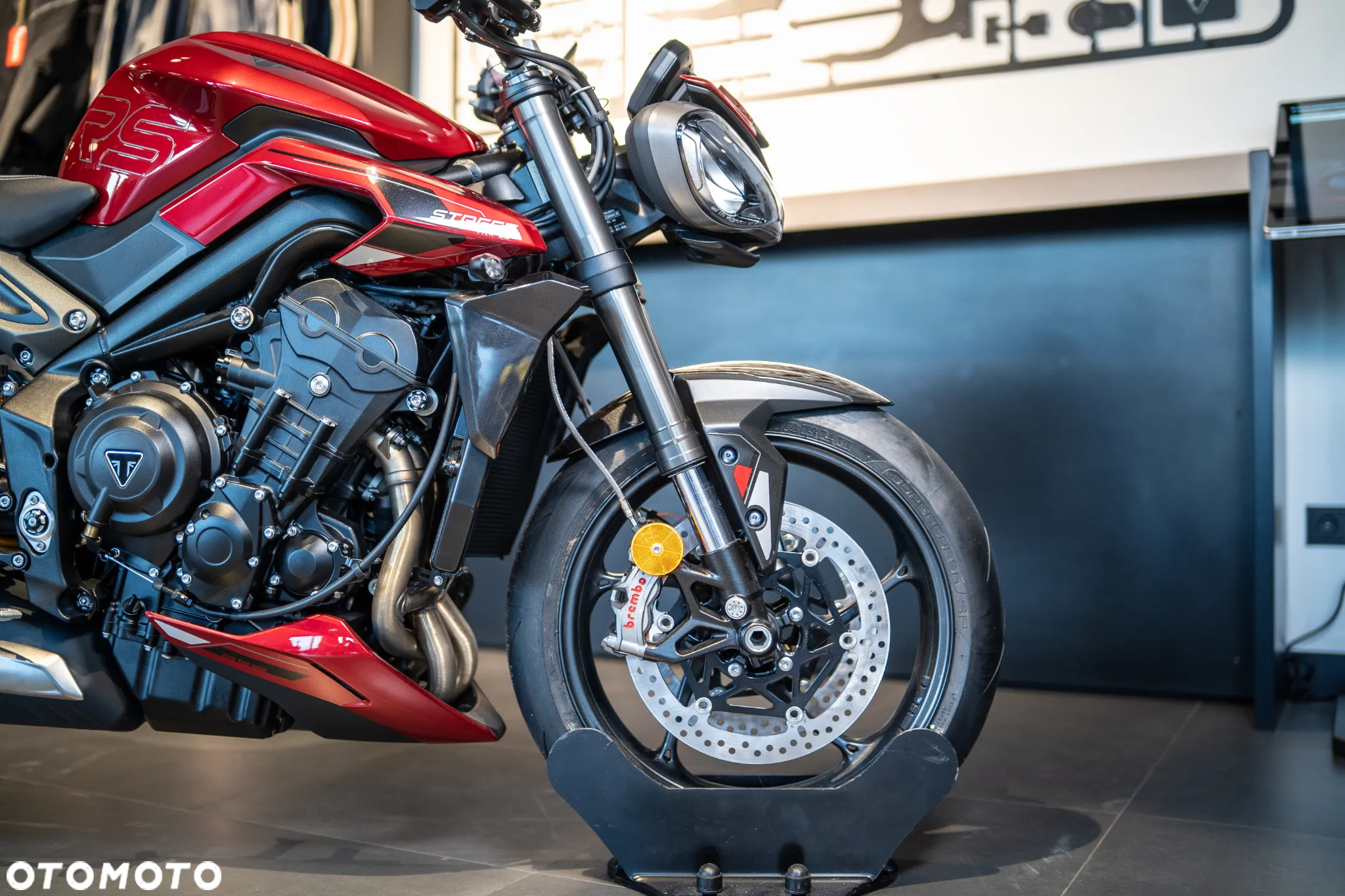 Triumph Street Triple - 17